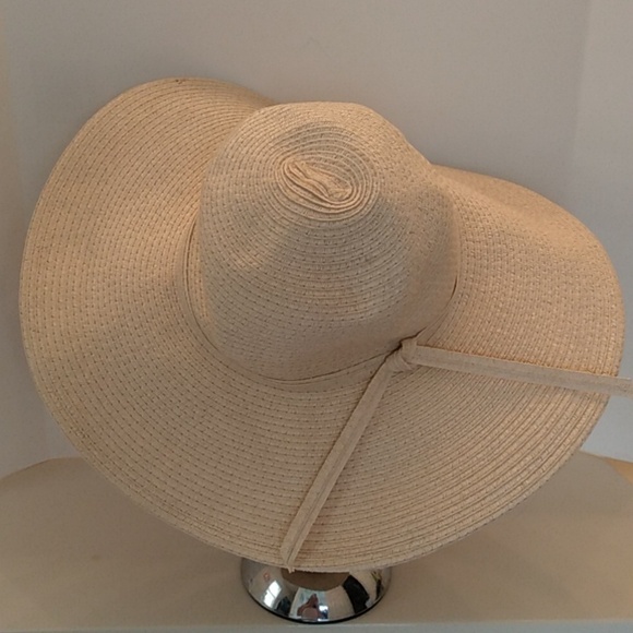 Accessories - Beach Wide Brim Sun Hat